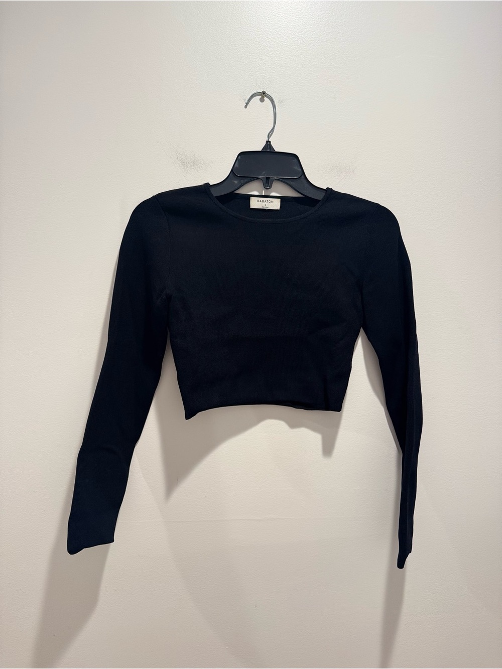 Babaton Black Long-Sleeve Cropped Top